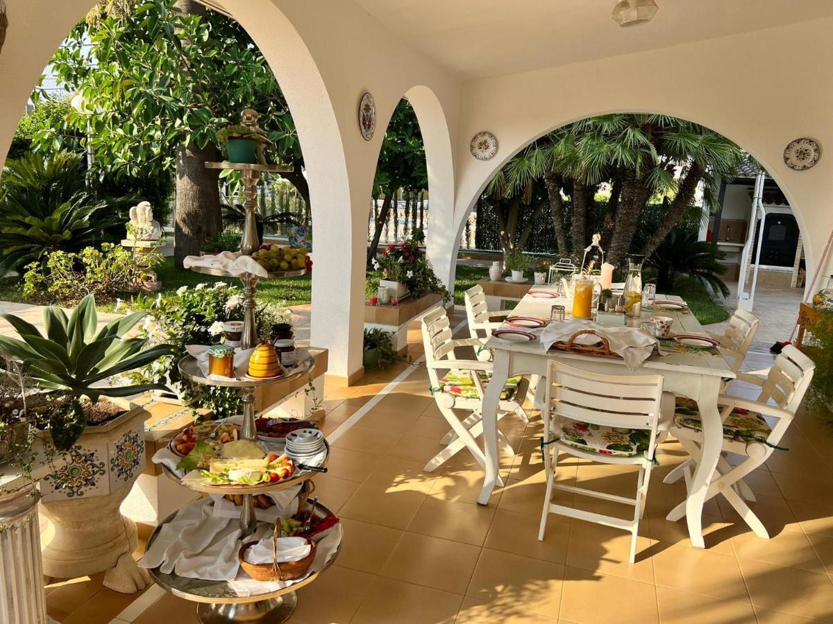 Romantico Wellness Casa Veronica Elche Kültér fotó