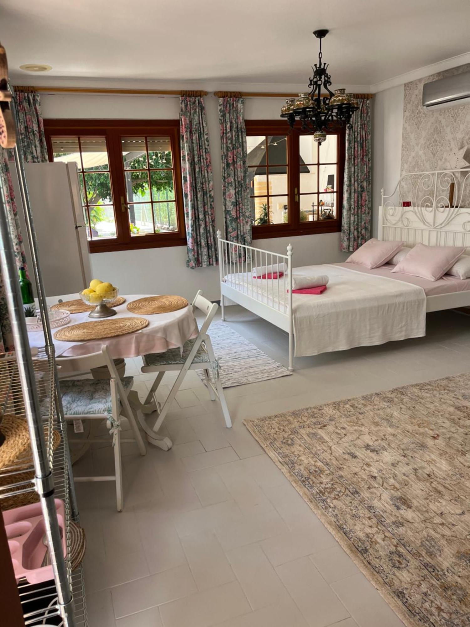 Romantico Wellness Casa Veronica Elche Kültér fotó